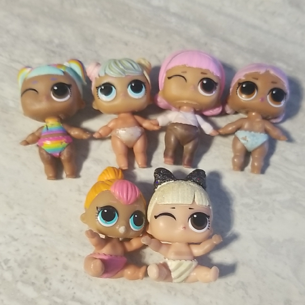 L.O.L. Surprise! Mini Dolls